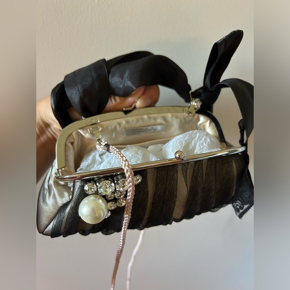 kate Landry brand new purse - Picture 5 of 7